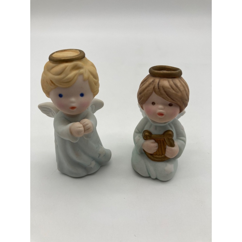 Vintage Avon Porcelain Cherub Angel Figurines Pair Harp Praying Christmas